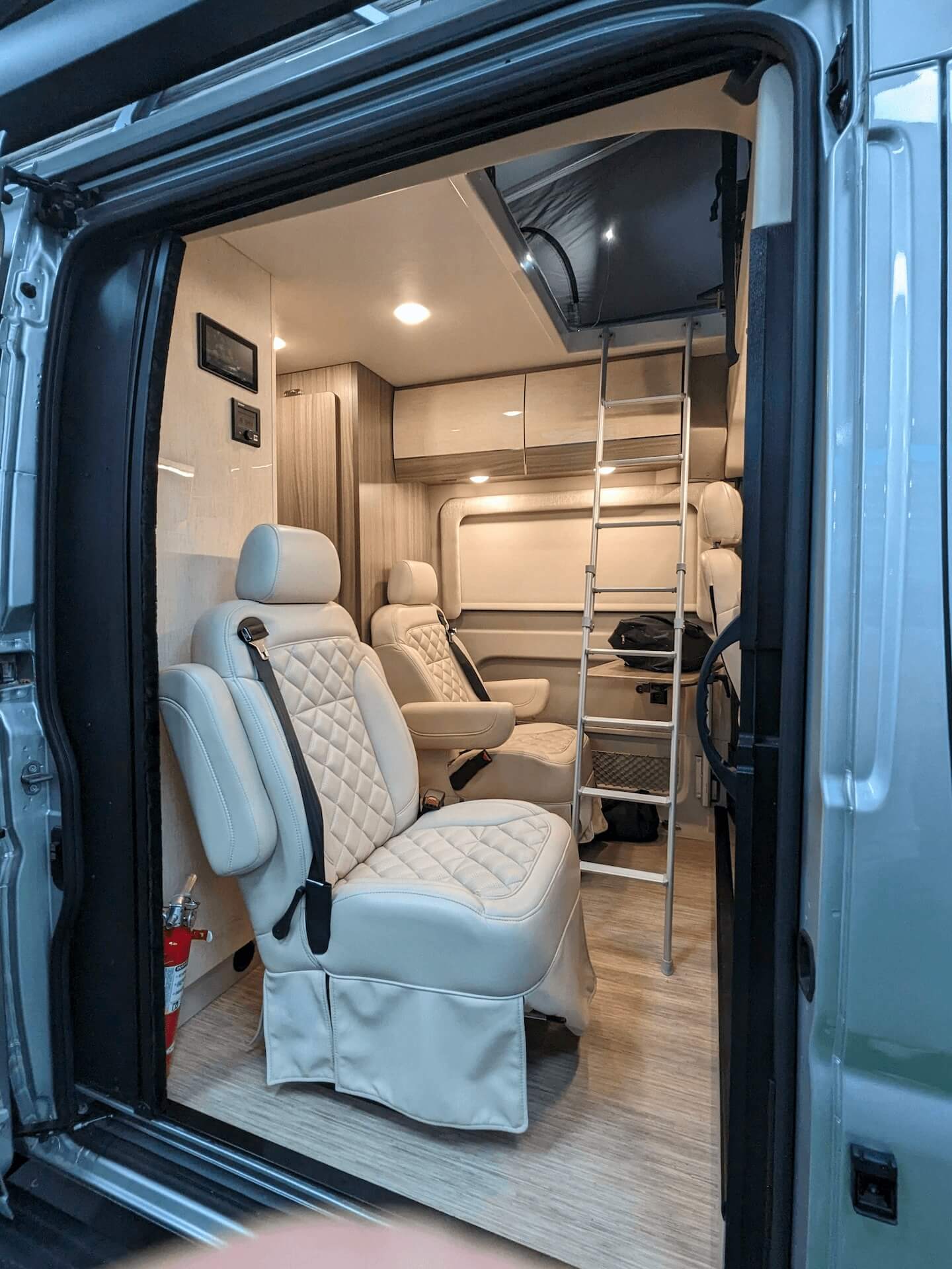 Entegra Coach Ethos 20D